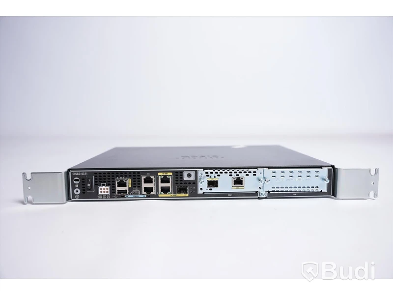 Router -  Cisco ISR 4321.