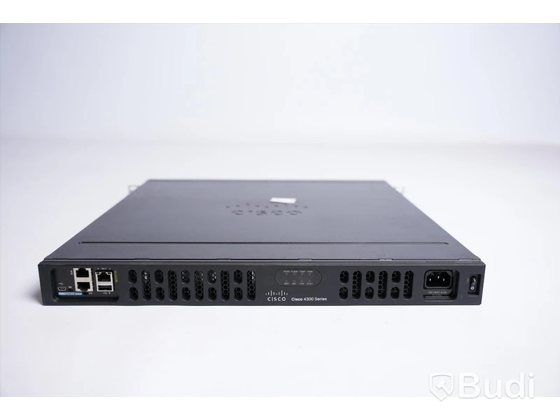 Router -  Cisco ISR 4331.