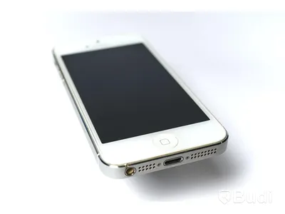 iPhone 5, 16 GB utan tillbehör.