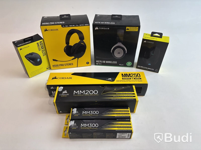 Parti med diverse gamingtillbehör, Corsair