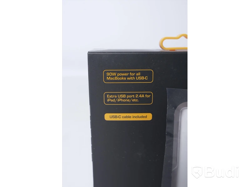 Laddare - MACLINE, 90W, USB-C och 2,4 USB-A Port
