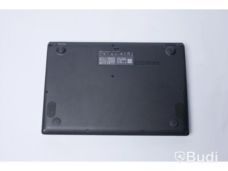 Dator - Asus E410MA. Saknar laddare