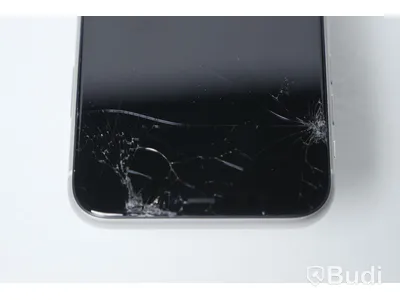 iPhone 11 64GB - Batterihälsa: 97 procent, Skärmen har sprickor samt repor