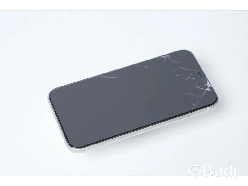 iPhone 11 64GB - Batterihälsa: 97 procent, Skärmen har sprickor samt repor