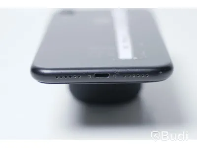 iPhone XR 64GB - Batterihälsa: 87 procent, Skärmen har sprickor samt repor