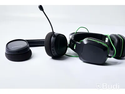 Två stycken headset för gaming - Steelseries och Razer