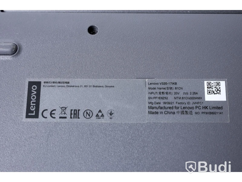 Bärbar dator - Lenovo V320, inklusive strömkabel