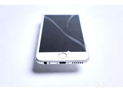 iPhone 6 - 64 GB, 51 procent batterihälsa. Saknar laddare. Sprucken skärm.