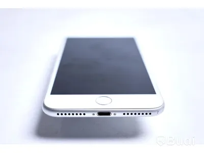 iPhone 8 Plus - 64 GB, 94 procent batterihälsa. Saknar laddare. Sprucken baksida.