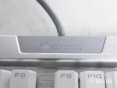 Gamingpaket m tangentbord och mus - CORSAIR K70 RGB MK.2 SE Mechanical Gaming Keyboard samt Glorious Model-O mus, ord pris ink moms ca: 2500 kr