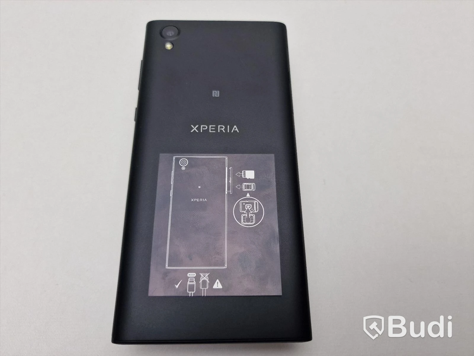Sony Xperia L1 16GB med originalförpackning och laddare