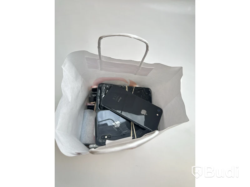 Parti med reklamerade/demo exemplar av iPhones, 60 st.