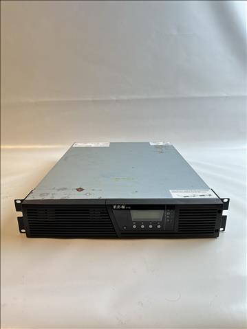 2st UPS från Eaton. OBS! Ej funktionstestat.