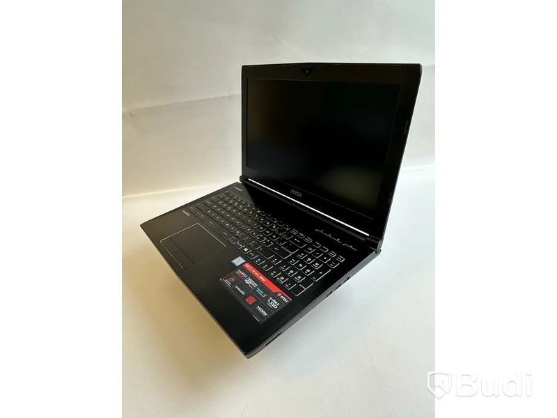 Dator MSI GT63 Titan 8RG inkl. laddare.