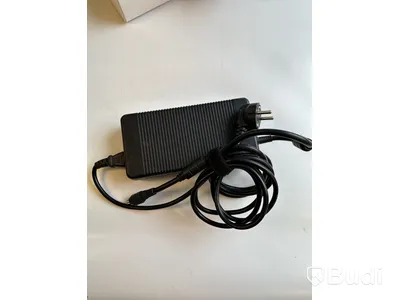 Dator MSI GT63 Titan 8RG inkl. laddare.