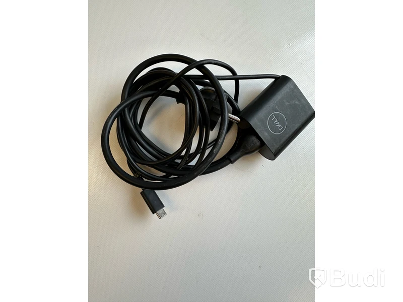 Dator Dell XPS 13 9370 inkl. laddare. OBS! INGET OS.