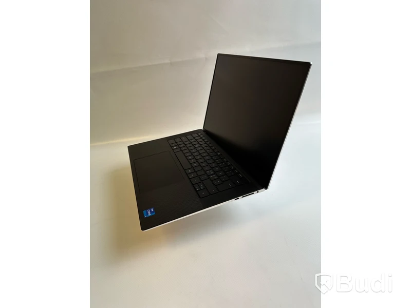 Dator Dell XPS 15 9520. OBS! INGET OS.