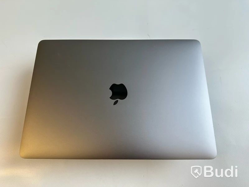 Dator Apple MacBook Pro 13tum (2017). OBS! Sprucken skärm.