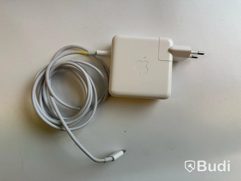 Dator Apple MacBook Pro 16tum (2019) inkl. laddare.