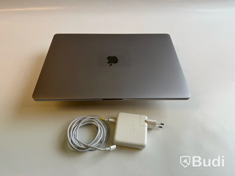 Dator Apple MacBook Pro 16tum (2019) inkl. laddare.