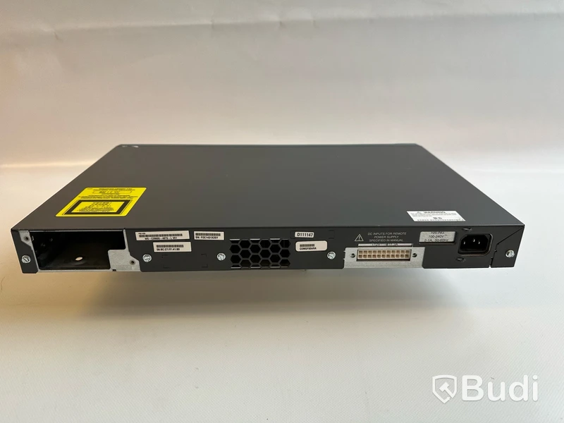 Cisco Catalyst 2960-S Switch.