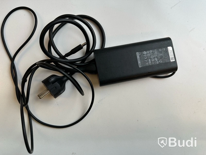 Dator Dell XPS 15 9570 inkl laddare.