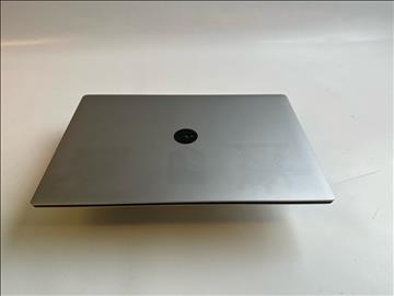 Dator Dell XPS 15 9560. OBS! INGET OS.