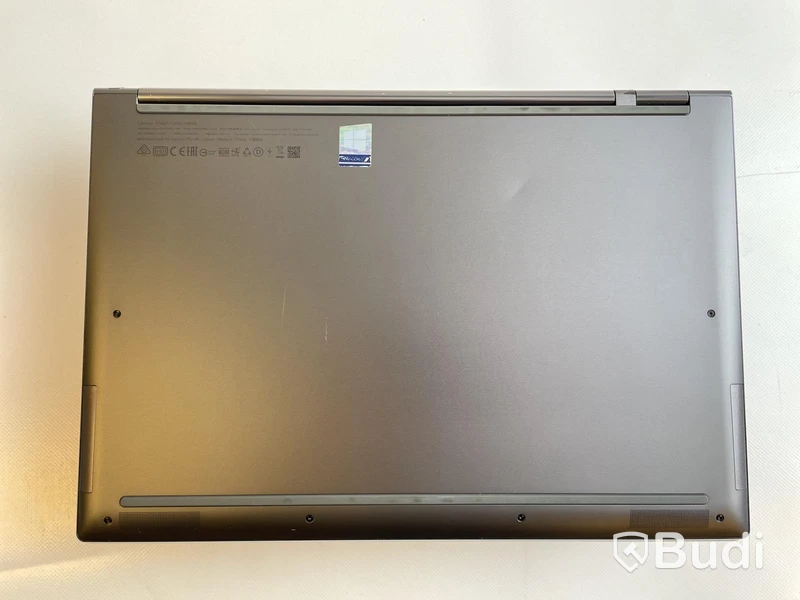 Dator Lenovo Yoga C930 inkl laddare och datorväska.