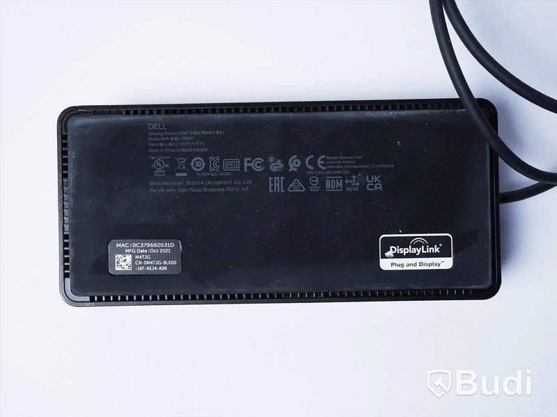 Dockningsstation och HDMI-kablar - Dell D6000 Universal Dock.