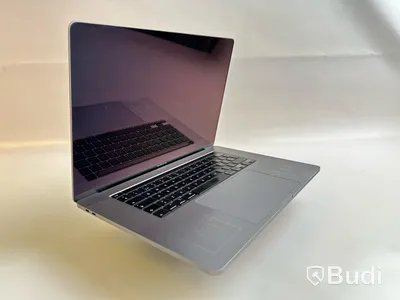 Dator Apple Macbook Pro 16 tum (2019) inkl. laddare.