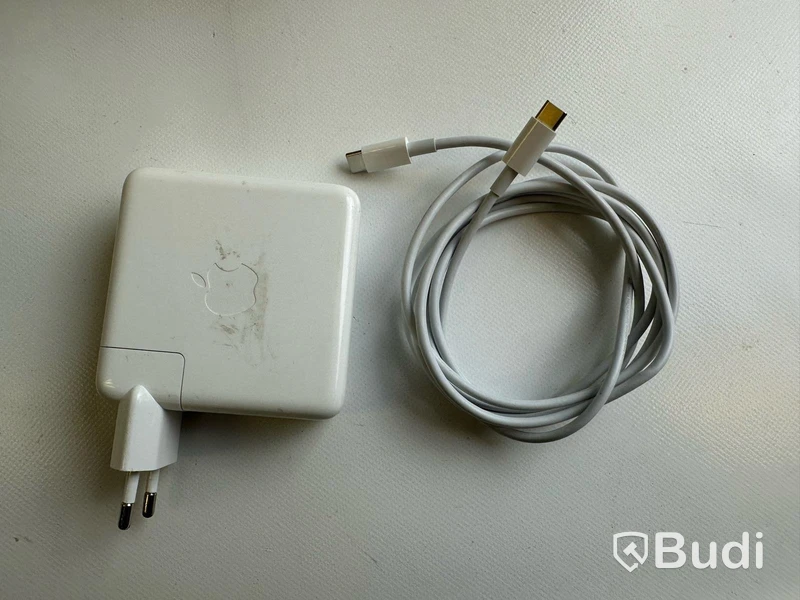 Dator Apple Macbook Pro 16 tum (2019) inkl. laddare.