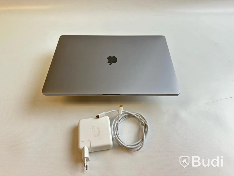 Dator Apple Macbook Pro 16 tum (2019) inkl. laddare.