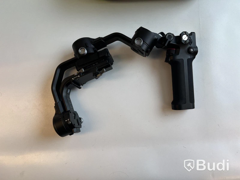 DJI Ronin SC-2 Pro.