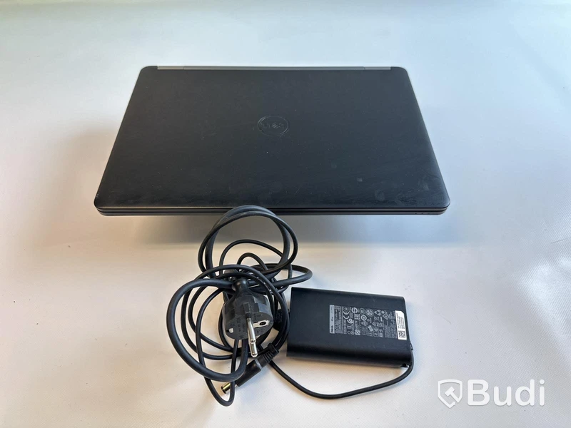 Dator Dell Latitude E5470 inkl laddare. OBS! Inget OS.