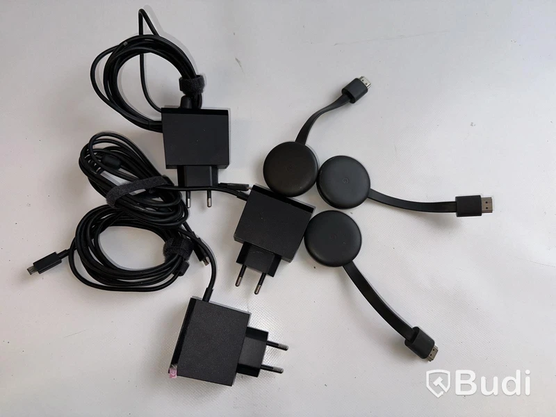 3 st. Google Chromecasts (2:a gen).