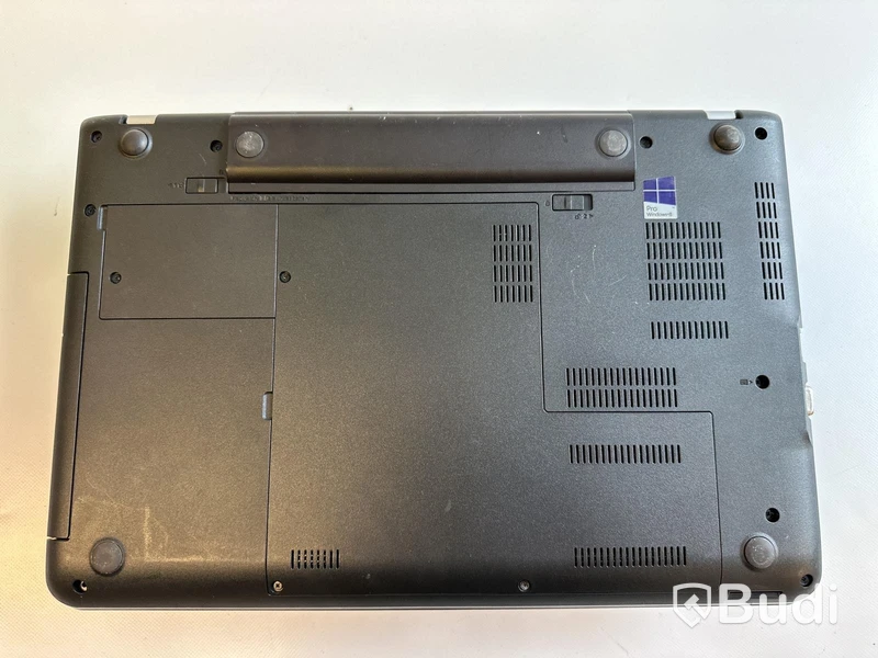 Dator Lenovo ThinkPad E550 inkl laddare. OBS! Inget OS.