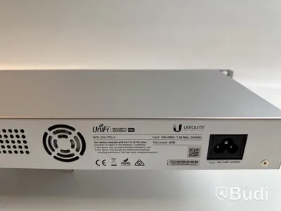UniFi Security Gateway Pro 4 inkl. strömkabel.