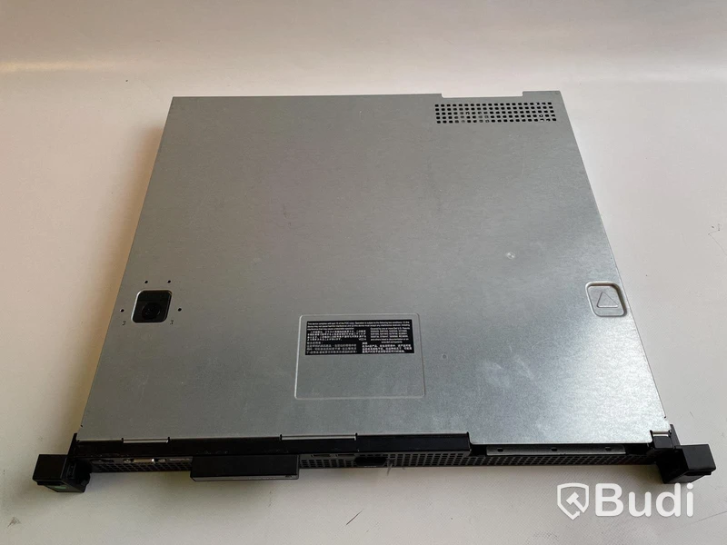 Server Dell PowerEdge R210.