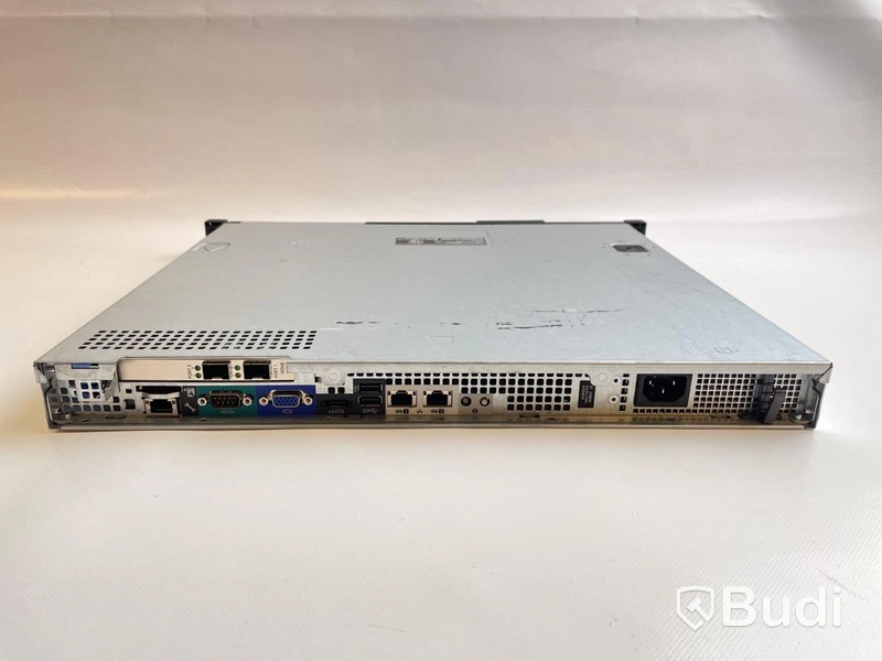 Server Dell PowerEdge R220.