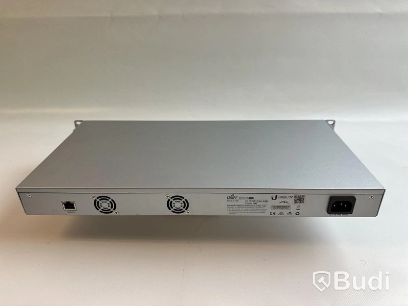 UniFi Switch 16 150W inkl. strömkabel.