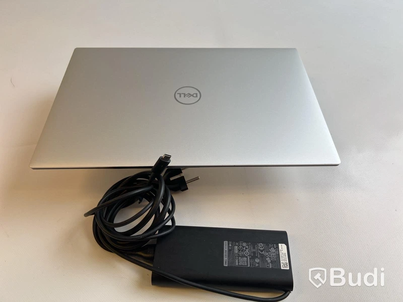 Dator Dell XPS 9510 inkl. laddare. OBS! Inget OS.