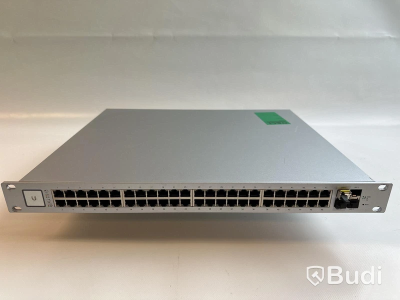 UniFi Switch 48 500W inkl. strömkabel.
