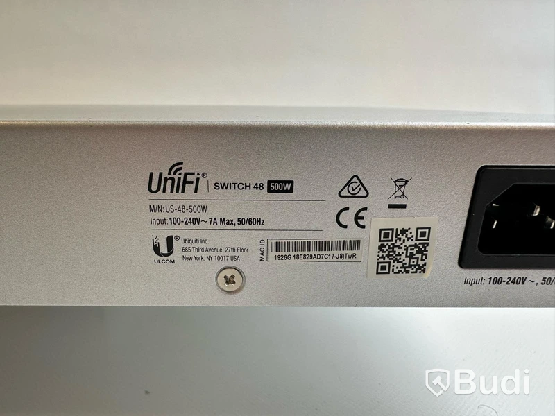 UniFi Switch 48 500W inkl. strömkabel.