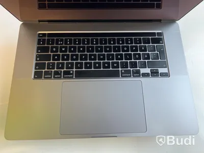 Dator Apple MacBook Pro 16 tum (2019) inkl. laddare.