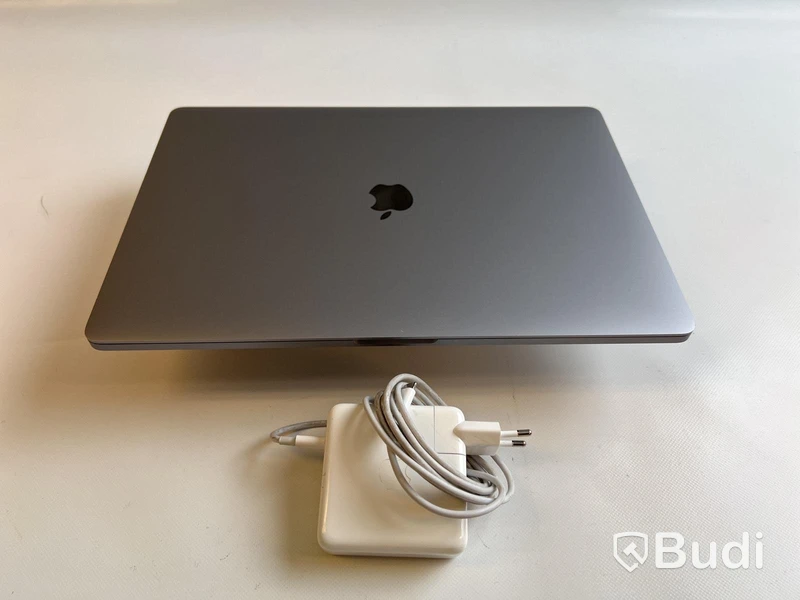 Dator Apple MacBook Pro 16 tum (2019) inkl. laddare.