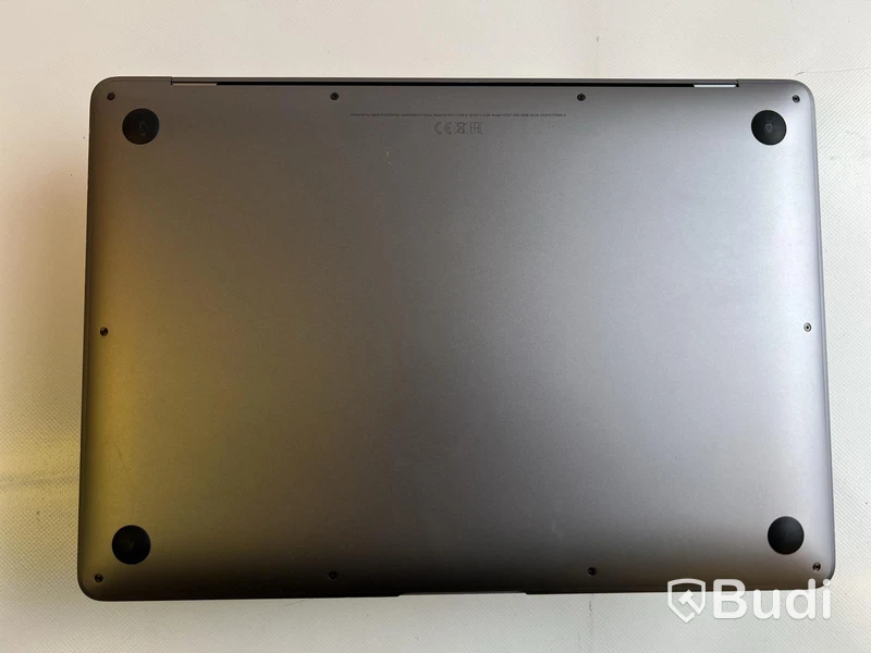 Dator Apple MacBook Air 13 tum (2020) inkl. laddare.