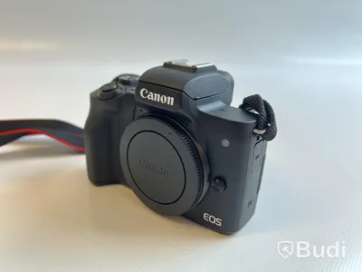 Kamera Canon EOS M50 med Canon EF-M 22mm f/2 STM - objektiv