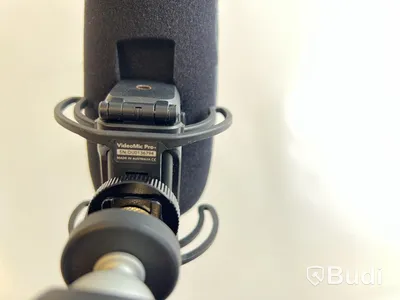 Mikrofon Rode VideoMic Pro+.
