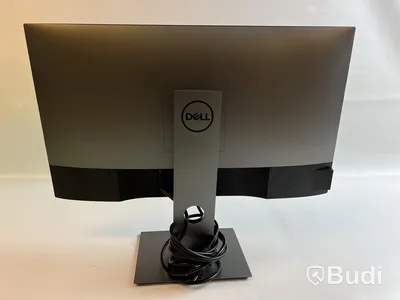 Datorskärm Dell UltraSharp U2721DE inkl. strömkabel. OBS! Repor på skärmen.