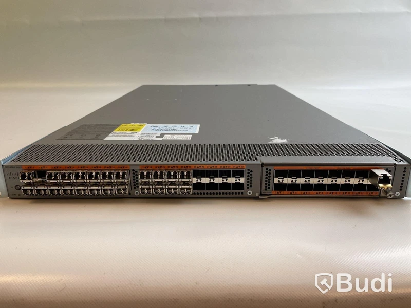 Switch Cisco Nexus N5-C5548UP 32-Port Switch.